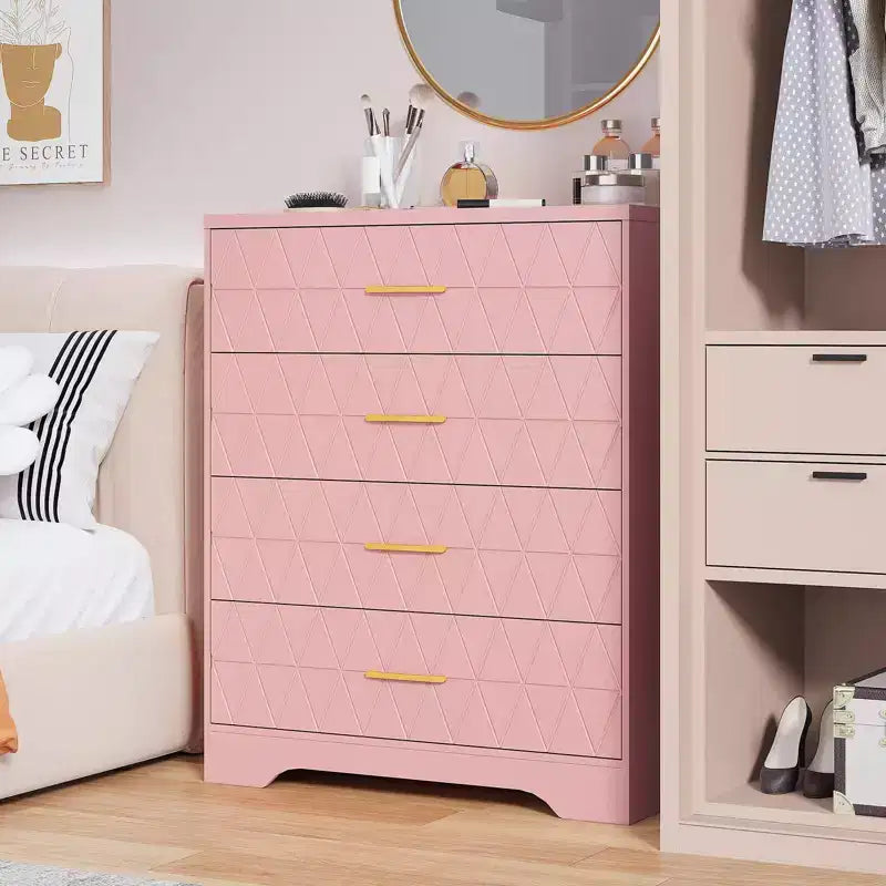 Commode haute moderne de 31,5 pouces avec 5 tiroirs coulissants et des poignées en métal doré ; convient aux dressings, aux entrées ou aux couloirs