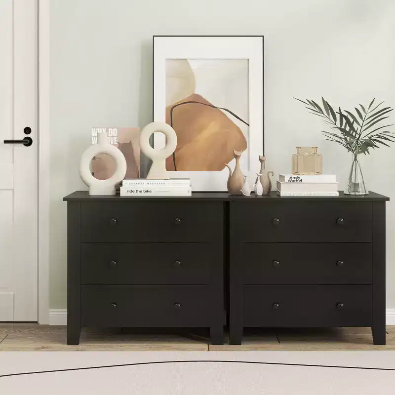 Meuble décoratif à 3 tiroirs – Doté de poignées pratiques et de glissières fluides.