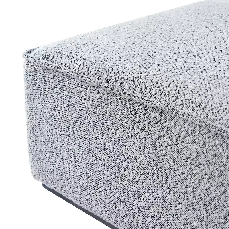 Repose-pieds tapissé (Dimensions : Profondeur 30 x Largeur 30 x Hauteur 17)