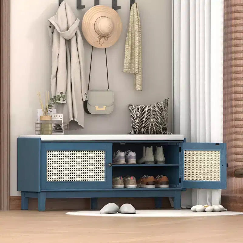 Banc à chaussures moderne avec portes en rotin et siège rembourré doux, banc à chaussures en bois d'appoint pour entrée, couloir