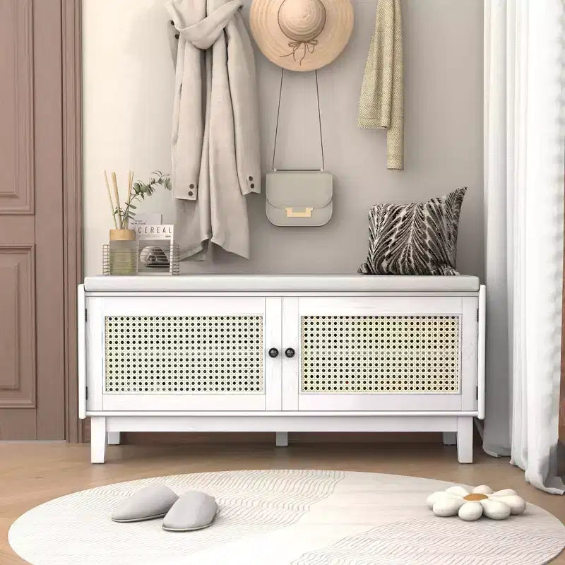 Banc à chaussures moderne avec portes en rotin et siège rembourré doux, banc à chaussures en bois d'appoint pour entrée, couloir