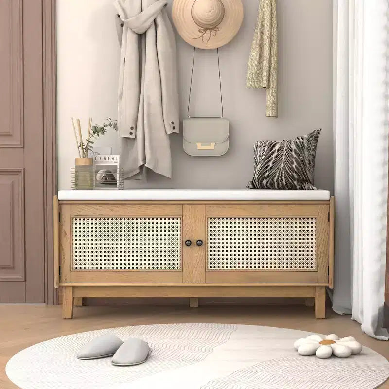 Banc à chaussures moderne avec portes en rotin et siège rembourré doux, banc à chaussures en bois d'appoint pour entrée, couloir